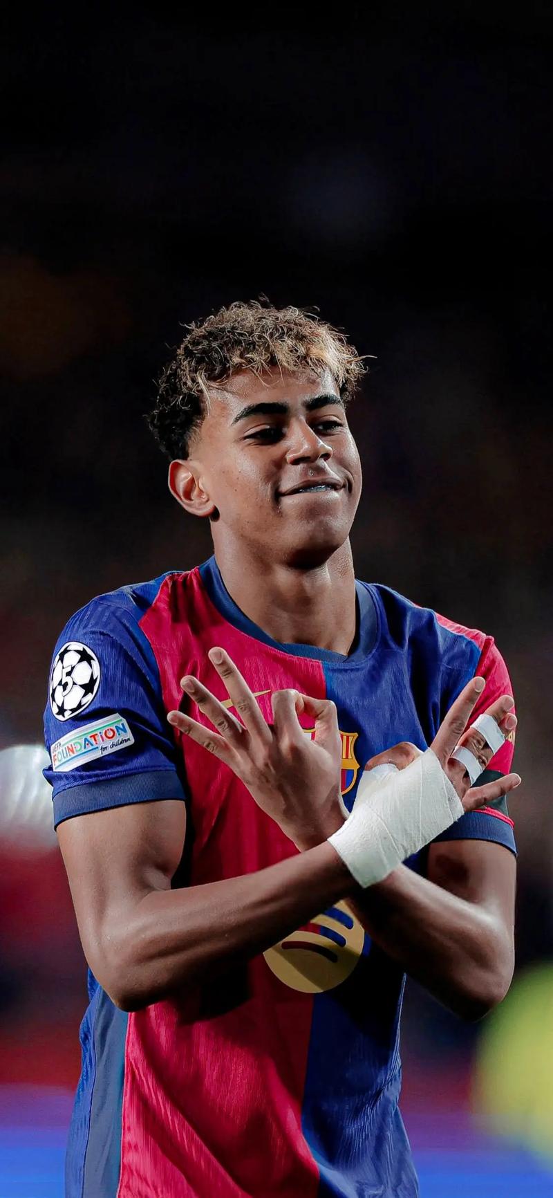 混团世界杯！爆大冷，国乒首败，世界冠军被翻盘，王曼昱疯狂逆转（混合团体世界杯上演冷门！国乒吞下首败，世冠惨遭逆转，王曼昱惊天翻盘）