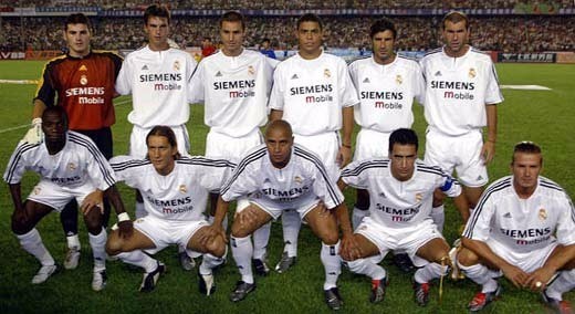 记者：至少有12家俱乐部有意梅努，球员本人首选那不勒斯（多达12家俱乐部竞逐梅努，球员本人更倾向那不勒斯）