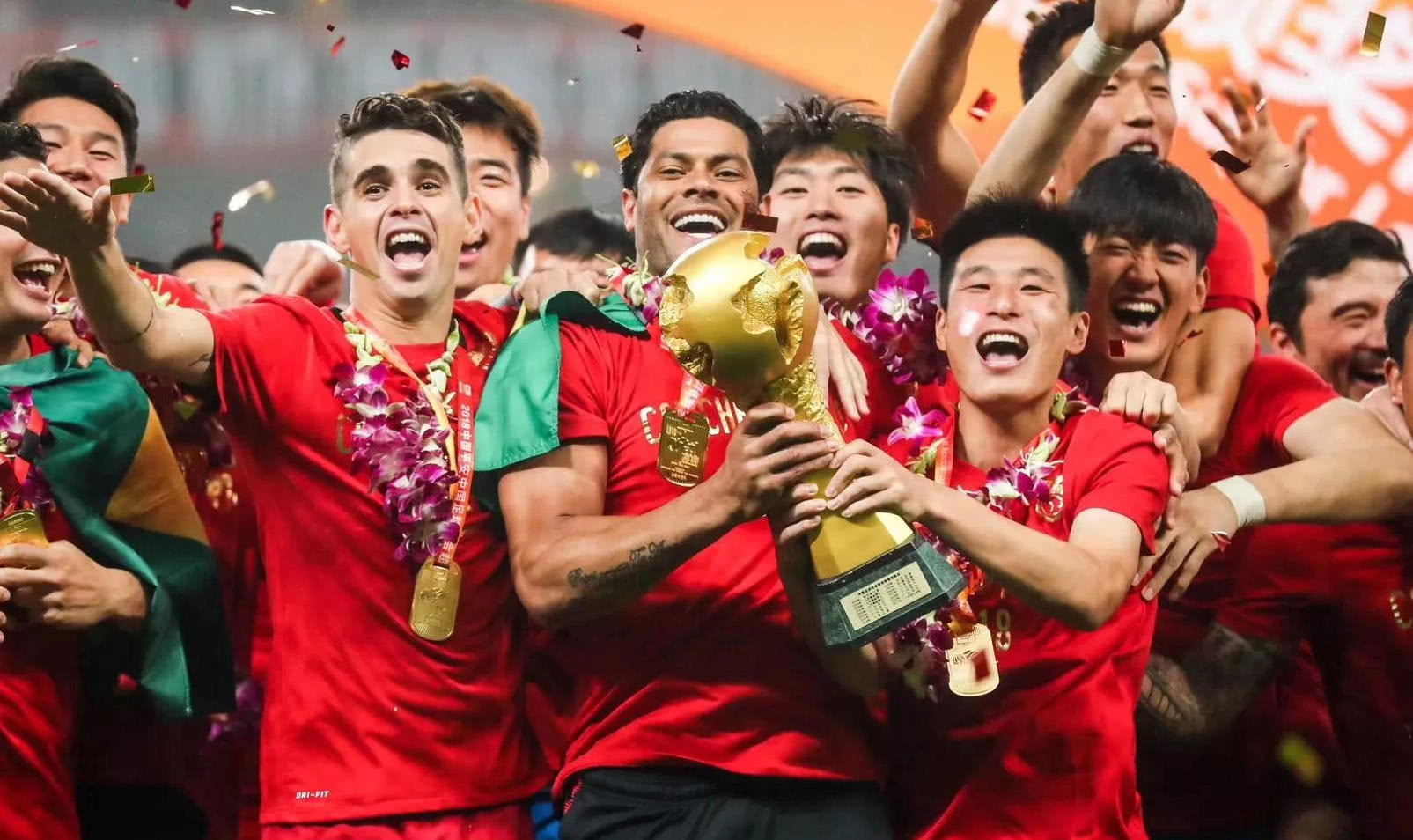 拜仁连续19场德甲主场进球2+，上一次没做到正是对阵勒沃库森（拜仁德甲主场19连场至少2球，上次例外恰逢勒沃库森）