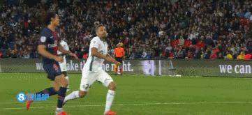 米体：博阿滕纪录片中有女性出镜指控他，但播出时都被剪掉了（米体：博阿滕纪录片女性出镜指控内容在播出时均被删除）